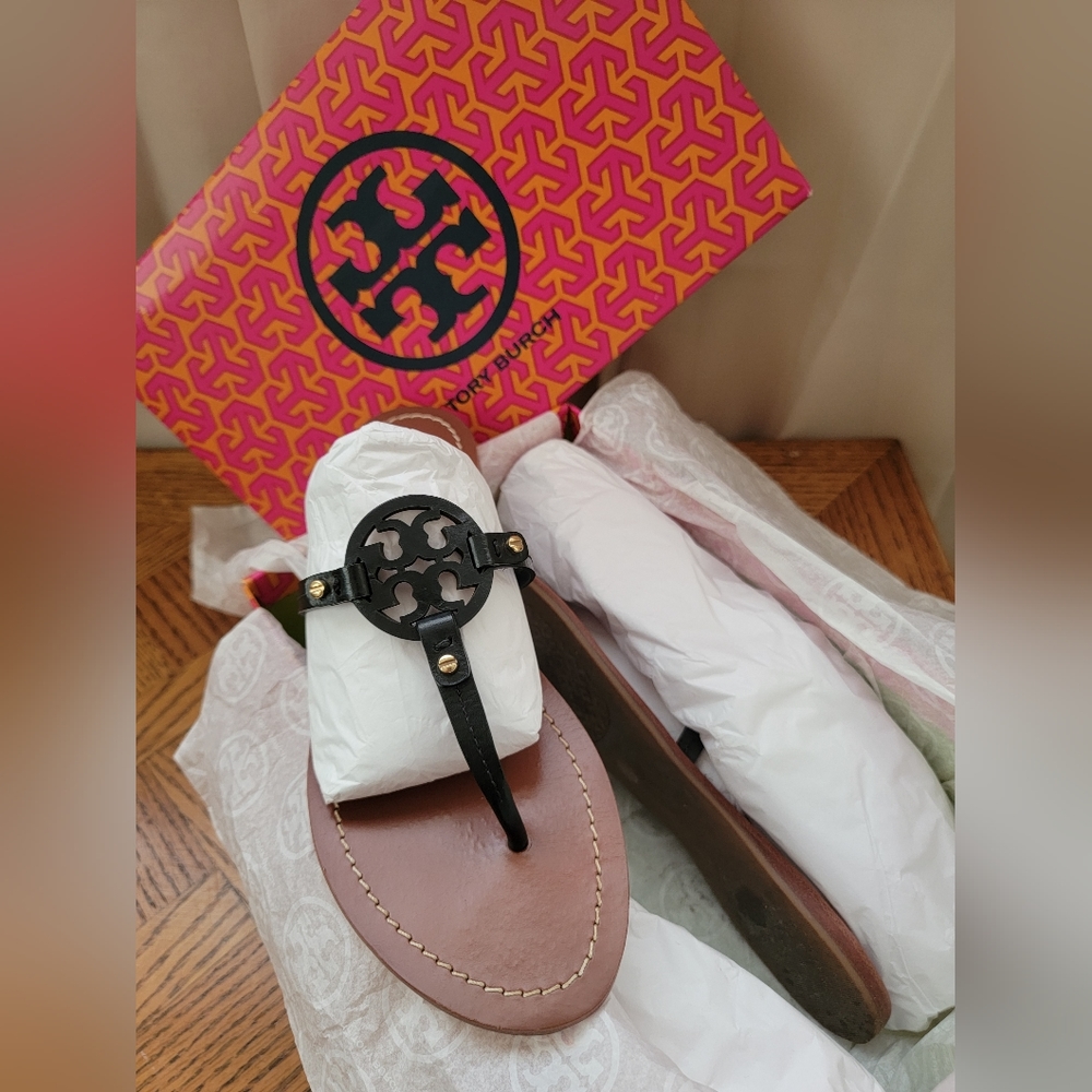 Tory Burch Mini Miller Leather Flat Thong